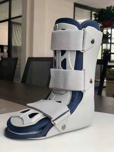 Medical Leg Support with Cast Shoe - Muscat Medical Equipment